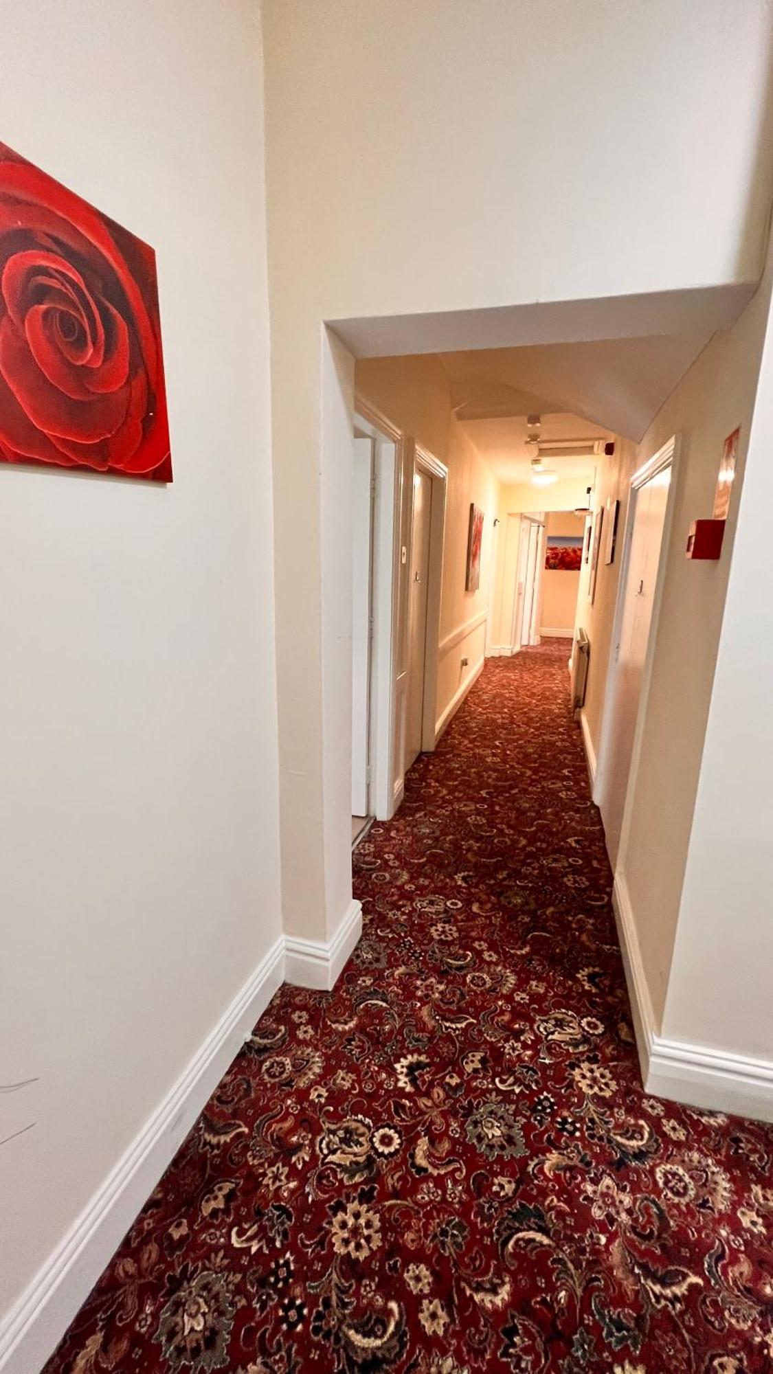 Castle Lodge Guest House 86-88 Sheil Rd L6 3Af ليفربول المظهر الخارجي الصورة