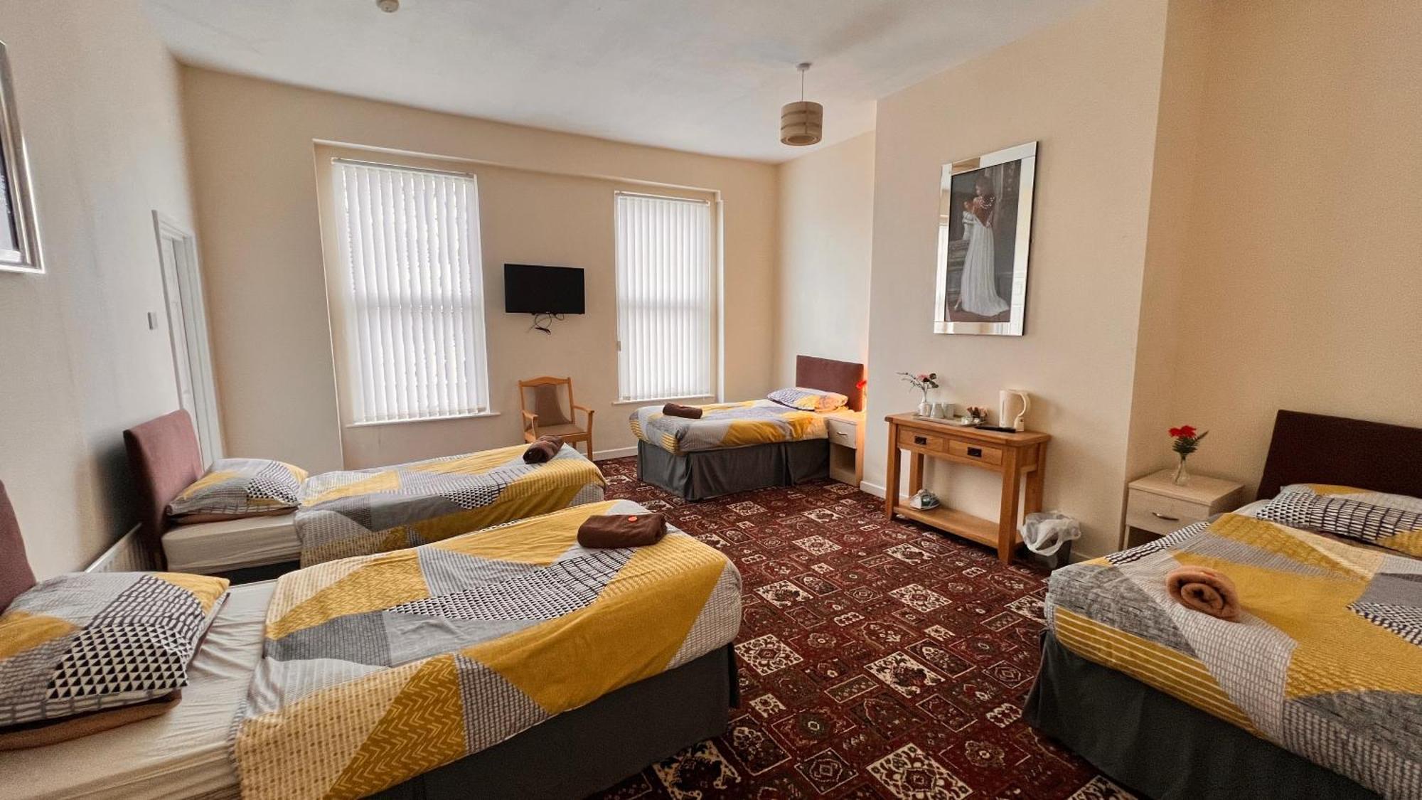 Castle Lodge Guest House 86-88 Sheil Rd L6 3Af ليفربول المظهر الخارجي الصورة