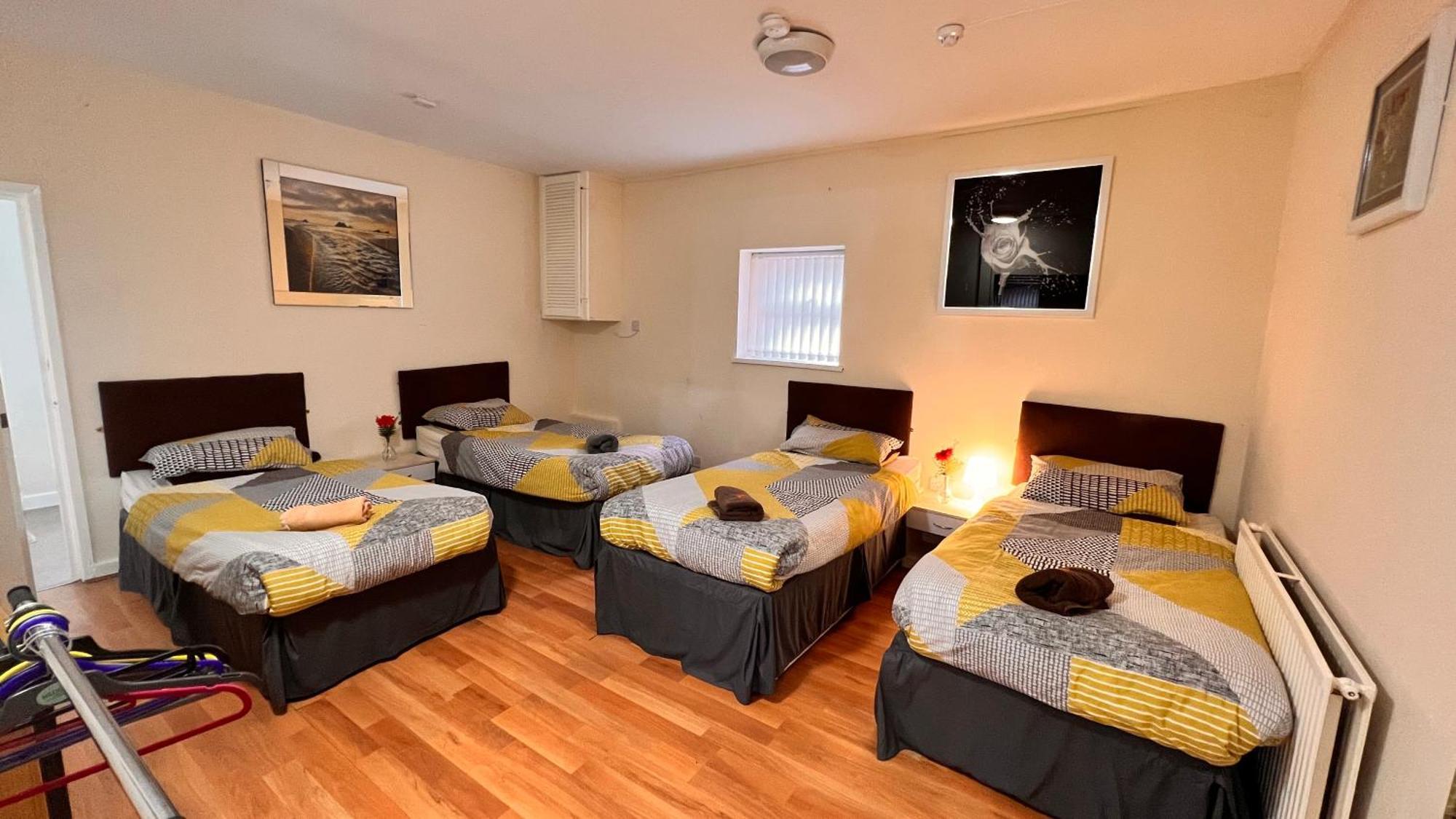 Castle Lodge Guest House 86-88 Sheil Rd L6 3Af ليفربول المظهر الخارجي الصورة