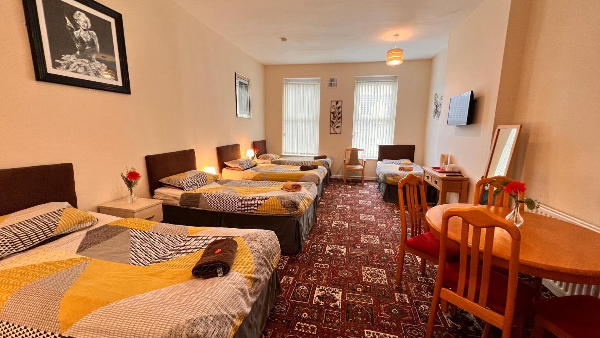 Castle Lodge Guest House 86-88 Sheil Rd L6 3Af ليفربول المظهر الخارجي الصورة