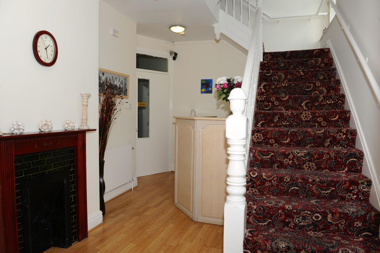Castle Lodge Guest House 86-88 Sheil Rd L6 3Af ليفربول المظهر الخارجي الصورة