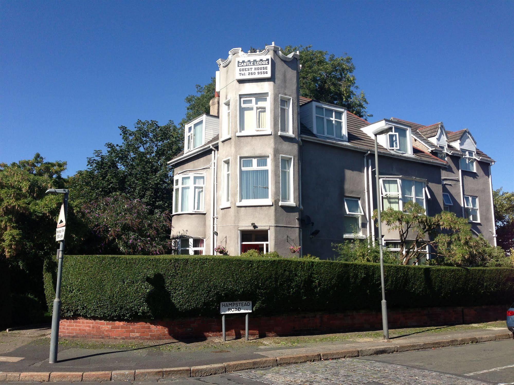 Castle Lodge Guest House 86-88 Sheil Rd L6 3Af ليفربول المظهر الخارجي الصورة